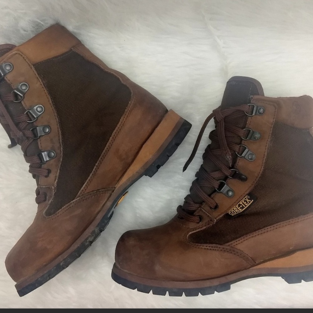 6.5M ROCKY Gore-Tex Hunting Hiking BOOTS.  BP